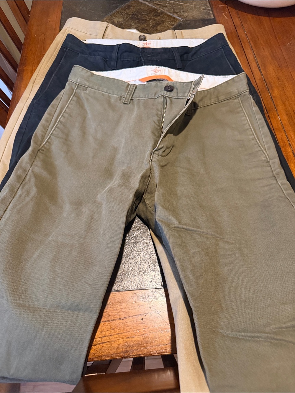 3 pairs of dockers - Classic Straight Fit